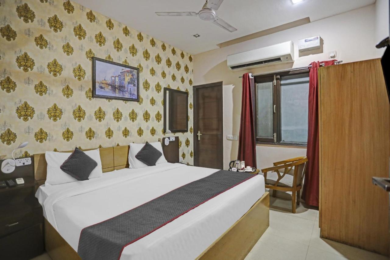 Hotel O Shivam Guest House Нью-Дели Экстерьер фото